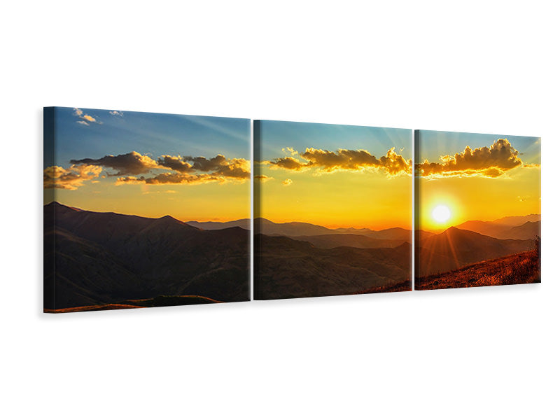 Panorama Leinwandbild 3-teilig Sonnenuntergang in der Welt der Berge